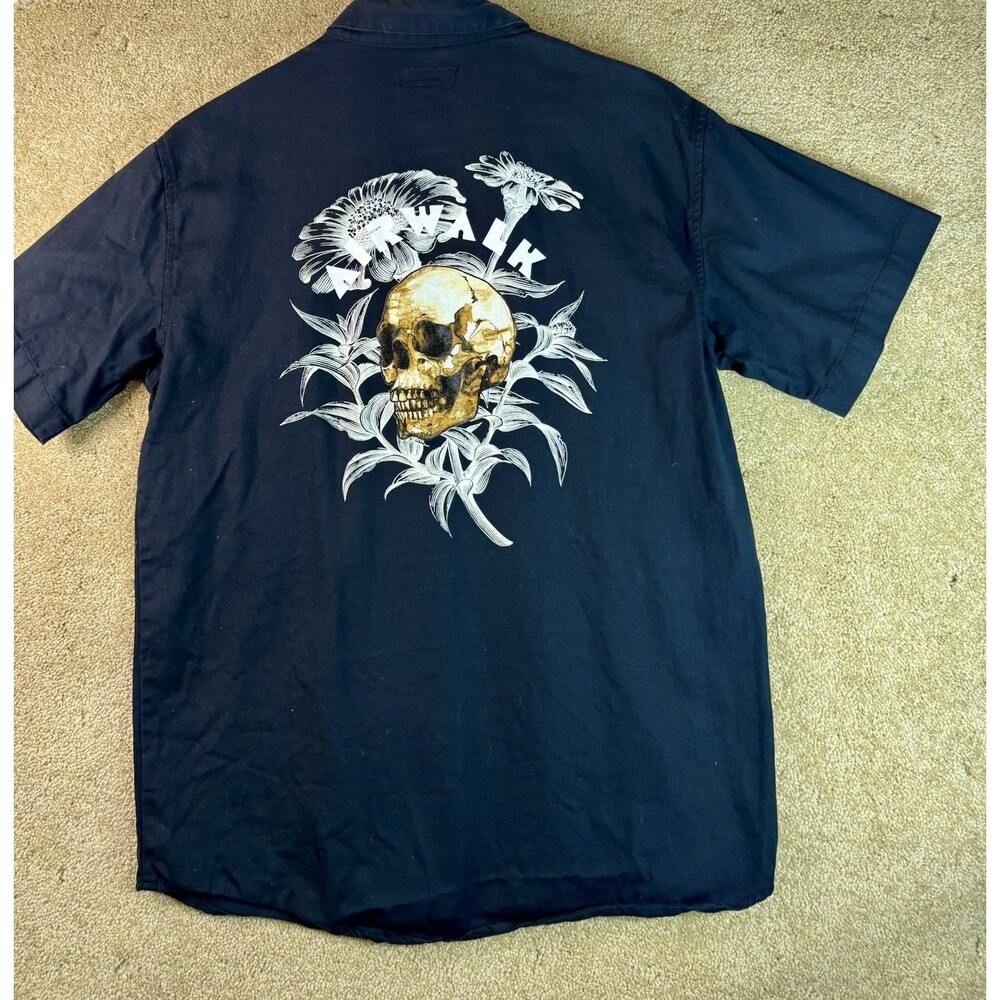 AIRWALK Men's Black Graphic Skull Snap - Up Shirt Medium Short Sleeve Pockets